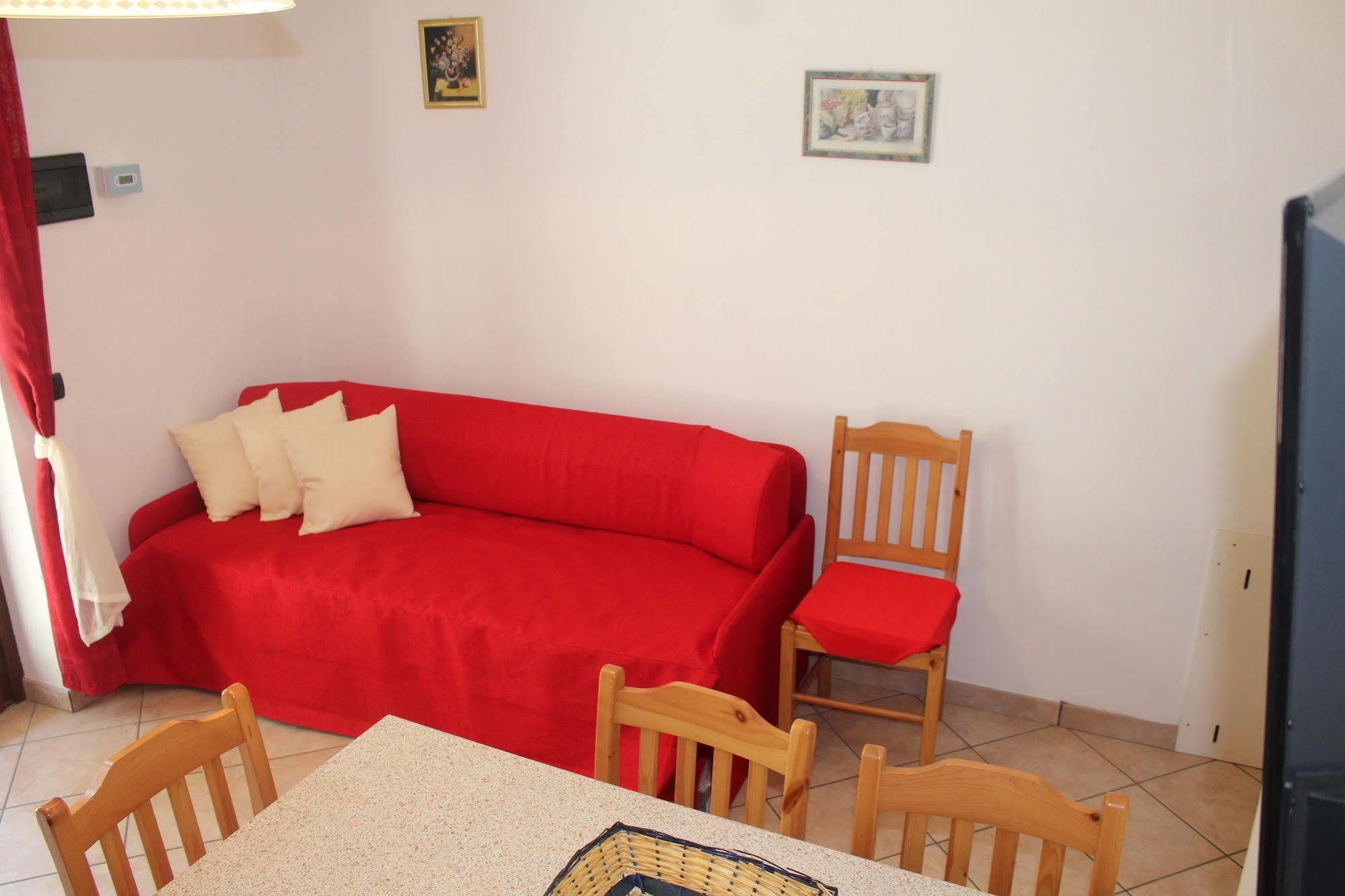 Lanterna Apartments Киеза ин Валмаленко Екстериор снимка